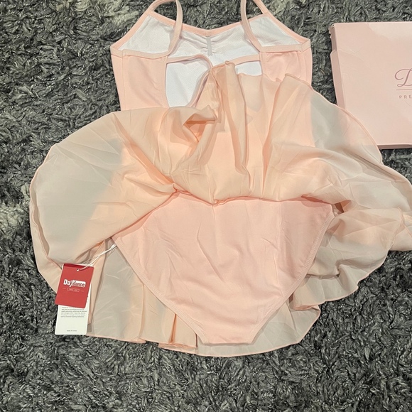 Girls Daydance Premium Pink Leotard with attached Skirt Ballet Size 150/12 - Picture 3 of 5